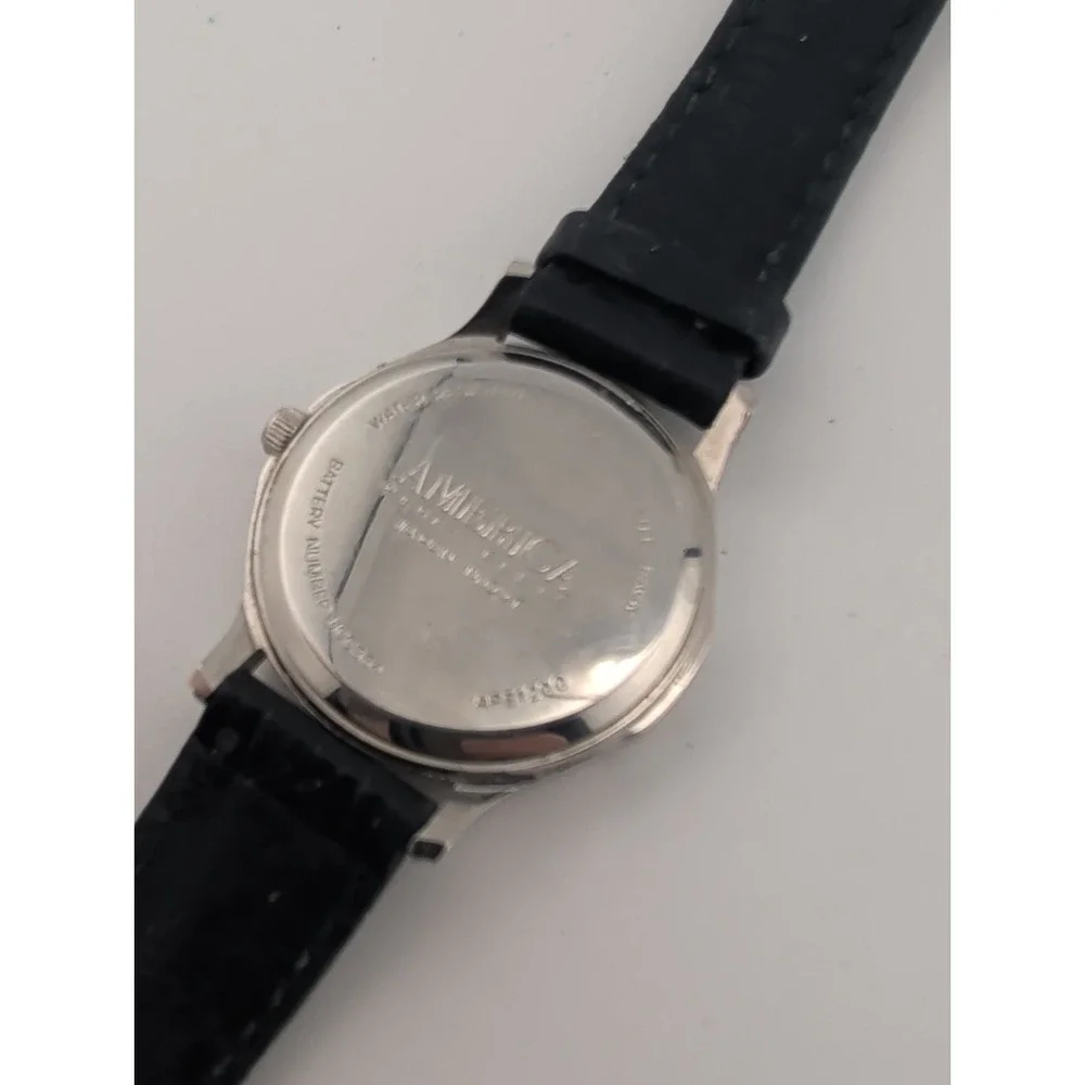 Vintage America Perry Ellis Women's Watch 28mm Case Leather Band- New Battery
